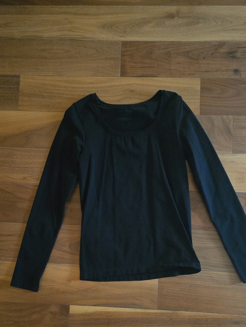 White House Black Market Black Long-Sleeve Scoop Neck Top